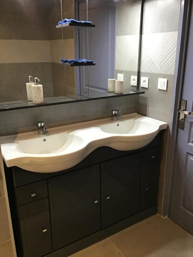 Appartement 3 Min A Pied Du Centre D'Uzes Parking Piscine المظهر الخارجي الصورة