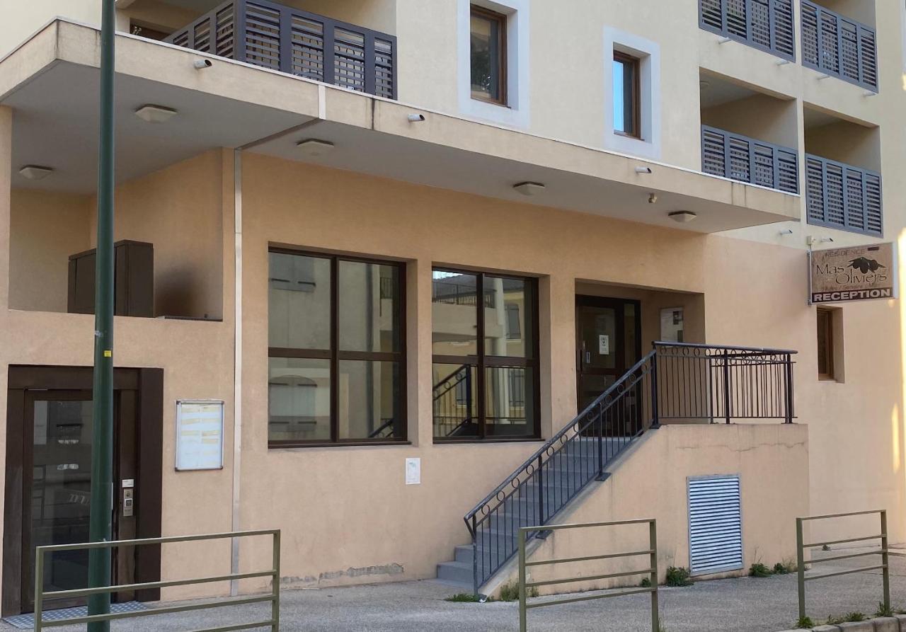 Appartement 3 Min A Pied Du Centre D'Uzes Parking Piscine المظهر الخارجي الصورة